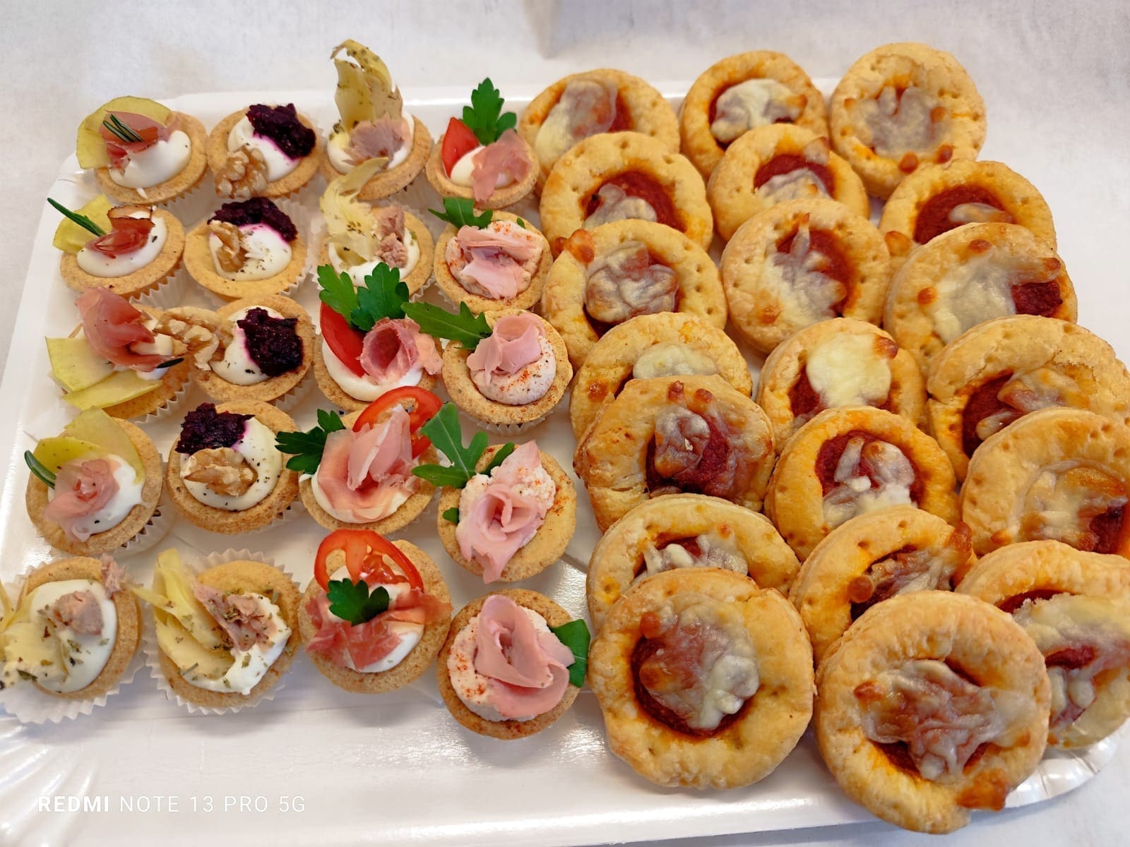 Canapé e pizzette per catering