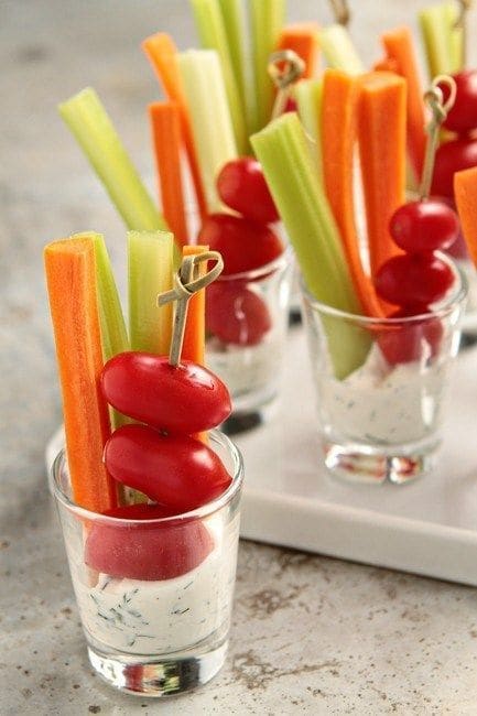 Bicchierini di verdure e pinzimonio